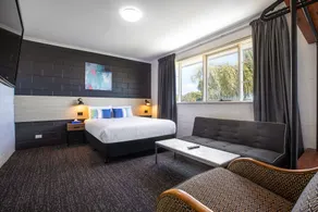 The Mulgrave Motel - Room
