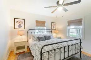 Beautiful Georgia Farmhouse Rental w/ Patio - Interiör