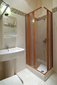 Hotel Varonos - Salle de bain