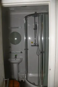 Channel View Hotel - Baño