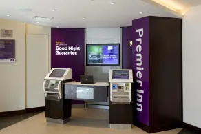 Premier Inn Perth City Centre - Reception