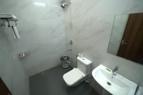 Hotel Omkar - Bathroom