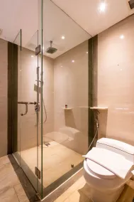 VOUK Hotel and Suites Nusa Dua Bali - Badeværelse