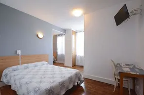 HOTEL DE LA POMME D'OR - Zimmer