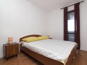 Apartment Katien / One Bedroom A1 - Rum