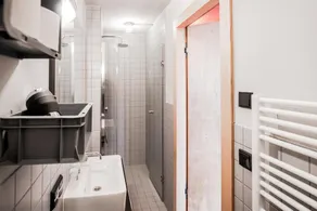 DOCK INN Hostel Warnemünde - Badezimmer