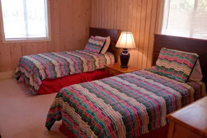 Pine Mountain Club Chalets Resort - Zimmer
