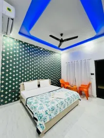 Ananya Hotel & Restaurant Naimisharanya - Habitación