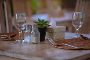 Three Gold Luxury Private Villas - Restaurante