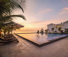 La Costa Resort Quy Nhon - Pool