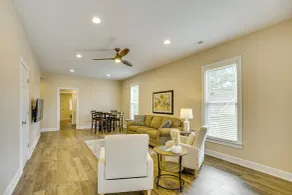 Walk Downtown: Historic Home in Excelsior Springs - Intérieur