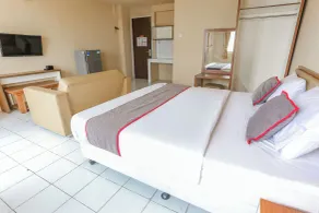 Capital O 94796 Apartment Mutiara Bekasi - Værelse