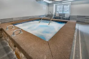 Microtel Inn & Suites by Wyndham Georgetown Lake - Pool