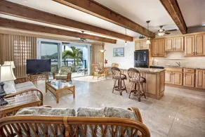Secret Harbour Beach Resort - Habitación
