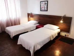OYO Life 92922 Kost Bu Mala 1 Syariah - Habitación