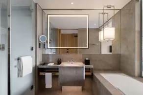 New World Langfang Hotel - Bathroom