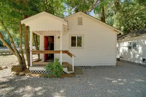 Golf & Hike: Cobb Mountain Cabin in Scenic Forest! - Innenbereich
