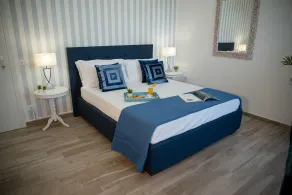 Porta Aragonese Luxury Rooms - Quarto
