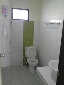 Bansappoori - Bathroom