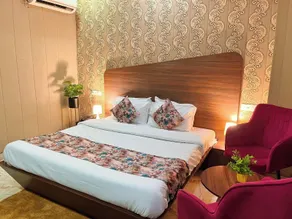 The Pearl Grand Chandigargh - Room
