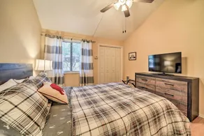 Sunny Sapphire Townhome w/ Resort Amenities! - Interior