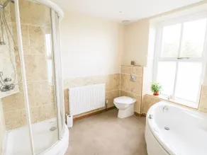 Coars Farm - Bathroom
