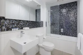 Oaks Melbourne Flemington Suites - Salle de bain