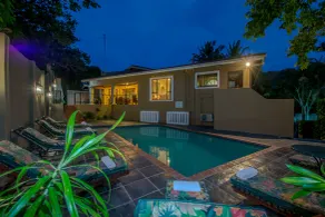Valley Villa - Pool