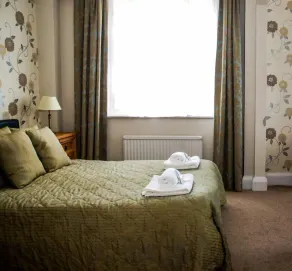 The Cumberland Hotel - Room