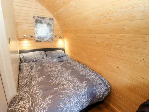 Gander Pod at Salford Court Farm Fishing Cabins - Room