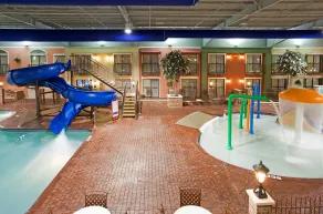 Holiday Inn Hotel & Suites Minneapolis-Lakeville by IHG - Pool