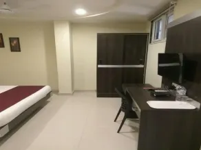 Hotel Olympia Inn - Room