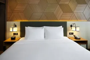 Holiday Inn Cebu City by IHG - Room