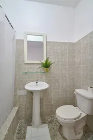 The Patio Hotel 15 minutes from Macao Beach - Bathroom