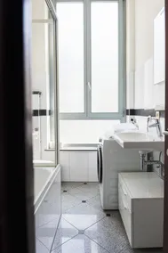 Amosa Liège City Centre Apart Regence 10 - Bagno