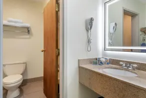 Best Western West Greenwich Inn - Salle de bain