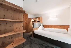 Triple room, shower and bath, toilet, balcony - Habitación