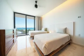 Luxury 3 BR Condo with Ocean View & Pool - Marila 503 - Chambre
