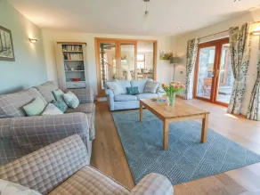 South Milton Cottage - Living area