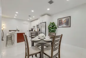 4 Mi to Hard Rock Casino! Duplex Near I-595 & I-95 - Innenbereich