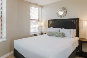 Spacious 2BR Apt on Mass Ave w Kitchen - Værelse
