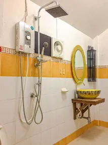 บ้านพักสิริ มุกดาหาร (Baan Siri Mukdahan) - Salle de bain