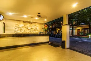 Yulia Beach Inn Kuta - Reception