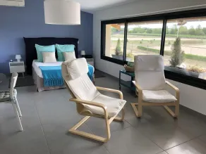Gite-Grand studio contemporain proche Toulouse dans domaine Equestre - Rom