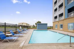 Days Inn & Suites by Wyndham Galveston West/Seawall - Piscine