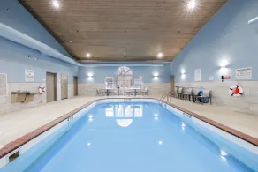 Holiday Inn Express & Suites Zion by IHG - Piscine