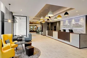Premier Inn Hamburg City Centre - Reception