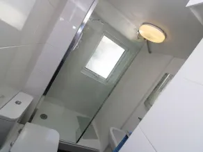 Pebble Cottage - Bathroom