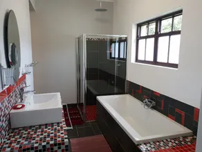 Port Del Mar Guesthouse - Badezimmer