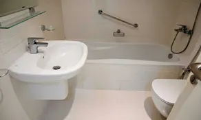 Spacious Apartment in Palette Tower in Tourist Club Area - Bathroom